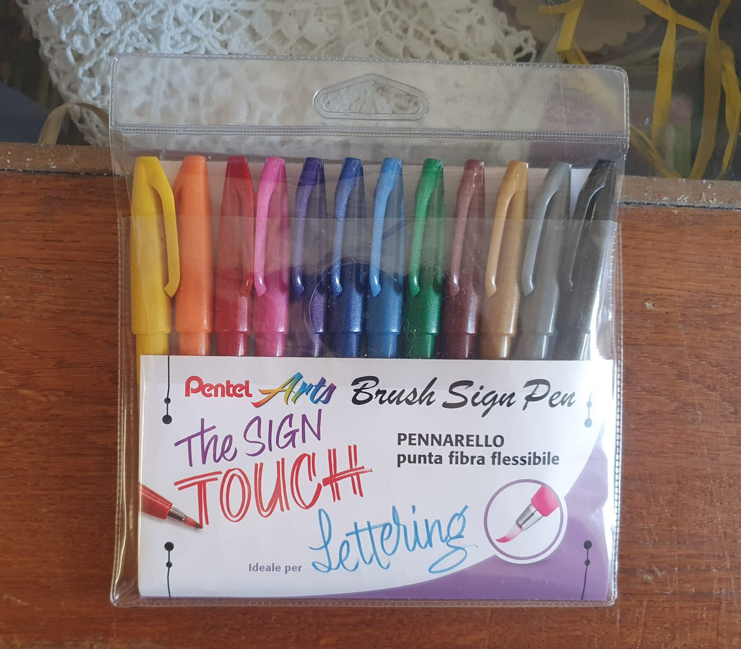 Pentel Arts - Brush Sign Pen